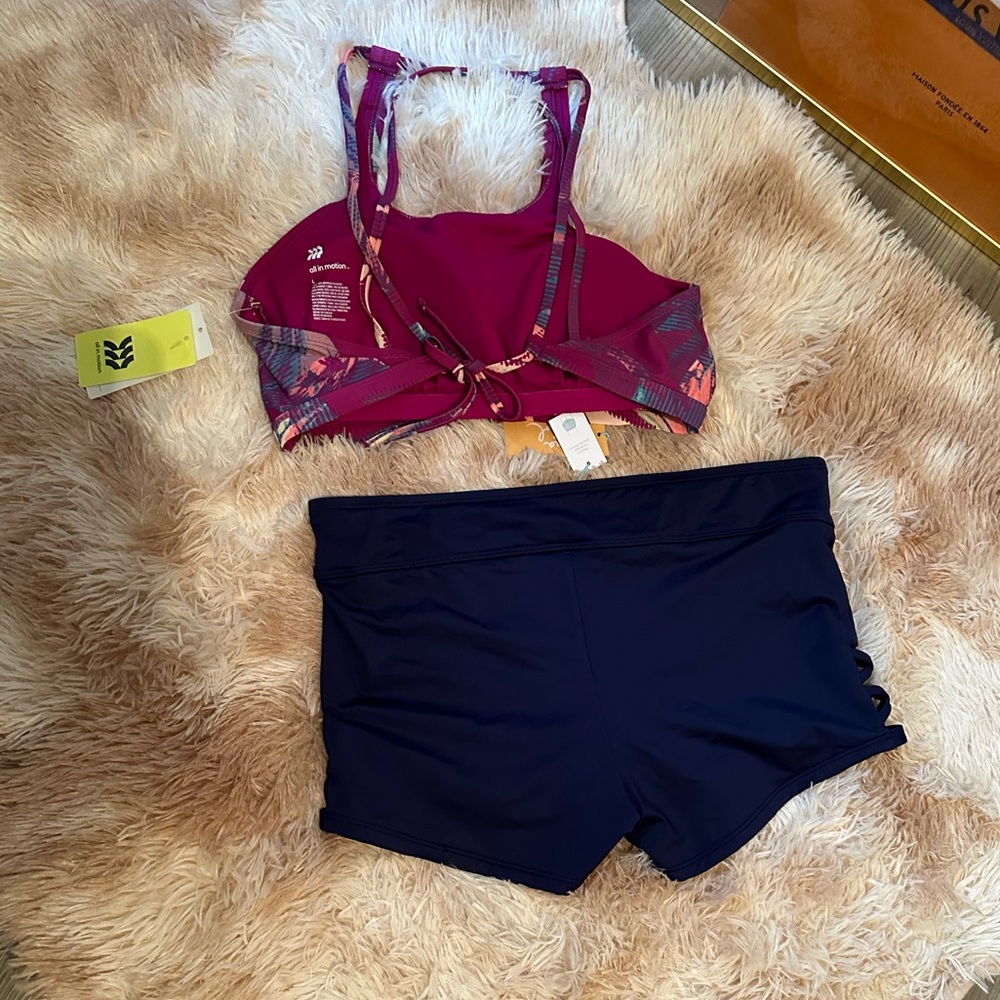 Swimsuit - Picture 3 of 6
